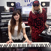 高木里代子、DJ KOO