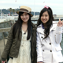 橋本楓（右）三宅ひとみ（左）が湘南を紹介！