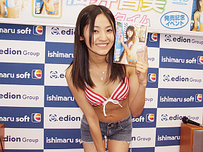 9月には映画『ゴスロリ処刑人』に出演する