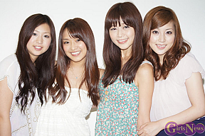 左から佐山彩香・鎌田奈津美・高橋亜由美・辰巳奈都子