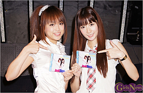 Ｗ∞アンナ　左から川村あんな・中川杏奈