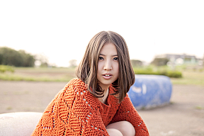 阿部真央　(C) ポニーキャニオン