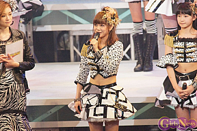 卒業を発表するモーニング娘。リーダーの新垣里沙