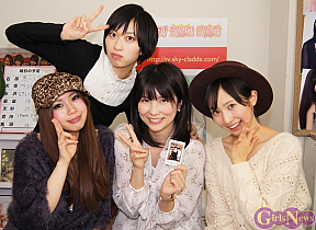 前列左から石原美優、水沢慶子、天童なこ、後列倉持由香