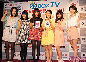 左から気谷ゆみか・伊藤祐奈・遠藤舞・外岡えりか・長野せりな・伊藤れいこ