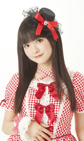 上坂すみれ　(C) スペースクラフト・エンタテインメント