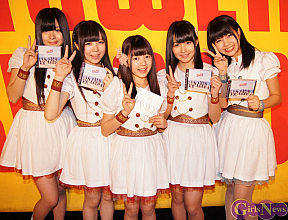 LinQ 左から坂井朝香・姫崎愛未・高木悠未・瑞稀もえ・天野なつ