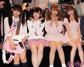 日本ツインテール協会 ツインテモデル 左から浦谷はるな・横山利奈・計良日向子・吉田理紗 