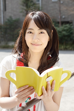 うえむらちか (C) スペースクラフト・エンタテインメント