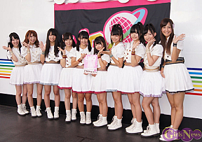 LinQ 左から原直子・杉本ゆさ・桃咲まゆ・姫崎愛未・瑞稀もえ・髙木悠未・天野なつ・坂井朝香・岸田麻佑・松村くるみ