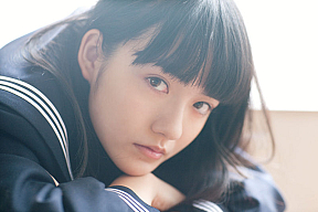 aBUTTON Vol.7_言葉 小島藤子 収録写真 Photo: OSAMU YOKONAMI (C) LPEI