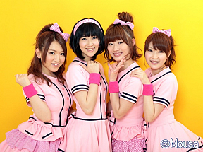 左から内田眞由美・仲谷明香・田名部生来・中田ちさと