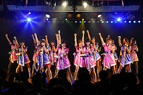 AKB48 チームB (C) AKS