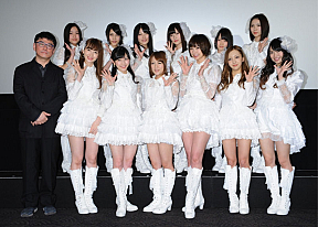 ドキュメンタリー映画『DOCUMENTARY OF AKB48 NO FLOWER WITHOUT RAIN少女たちは涙の後に何を見る？』初日舞台あいさつ