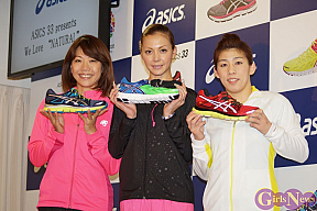 左から高橋尚子・土屋アンナ・吉田沙保里