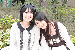 森谷里美(左)・山本彩乃(右)