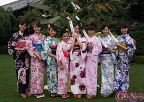 七夕撮影会に浴衣姿で登場したX21のメンバー