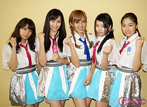 左から外岡えりか・横山ルリカ・菊地亜美・後藤郁・尾島知佳