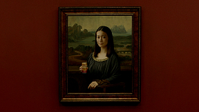 AKB48のメンバーが出演する「ワンダ 傑作」TVCM「名画」編より