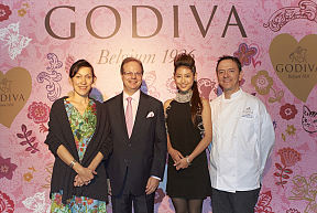 メサージュショコラコレクション発表会より