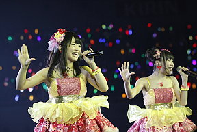 SKE党決起集会。『箱で推せ!』より (C)AKS