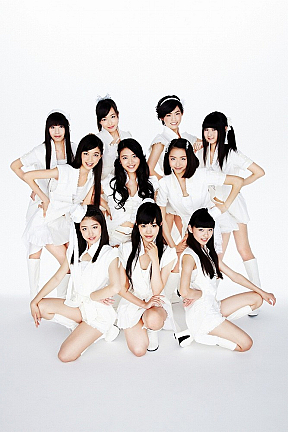 (前列左より)美波沙南、小林晏夕、橘二葉(2列目左より)上西星来、高嶋菜七、浜崎香帆(後列左より)飯田桜子、神宮沙紀、脇あかり、櫻井紗季