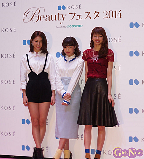 E-girls 左から楓・鷲尾伶菜・佐藤晴美