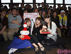 ℃-ute 左から萩原舞・中島早貴・矢島舞美