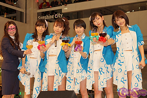 Juice=Juice 新曲「Wonderful World／Ça va ? Ça va ?(サヴァ サヴァ)」リリースイベントより