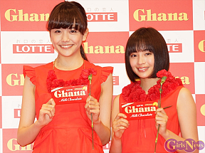 松井愛莉(左)・広瀬すず(右)