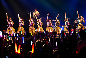 私立恵比寿中学 Photo by Soshi Setani