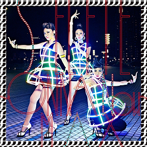 MAX シングル「#SELFIE ～ONNA Now～」【CD+DVD】ジャケ写