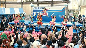 栄養ドリンク剤「エスカップ」新TV-CM「がんばる人々 六本木」篇より