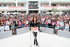 板野友美 Photo by 洲脇理恵(MAXPHOTO)