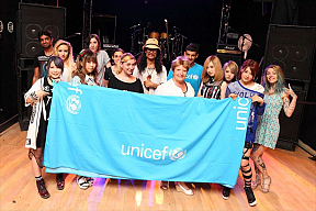 「Smile for Children in Paris」の様子