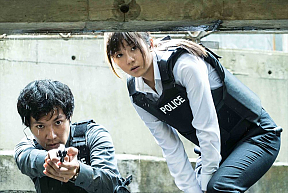 「連続ドラマW　石の繭」より