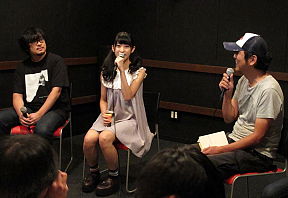 田中紘治氏(左)、柳沢あやの(中)、山村哲也氏(右)