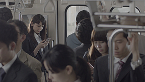 早見あかり 「Yahoo! JAPAN」アプリCMの様子 (C) 2015 Yahoo Japan Corporation. All Rights Reserved.