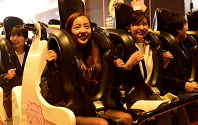 映画『のぞきめ』　富士急ハイランド　タイアップ企画“絶叫コラボキャンペーン”記念イベントより