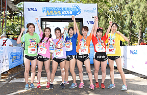 アップアップガールズ（仮）『ホノルル駅伝＆音楽フェス 2016』にて