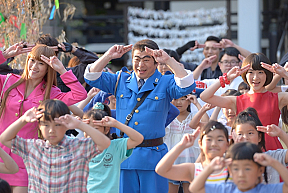 舞台版「こち亀」スペシャルPV in 亀有のメイキング