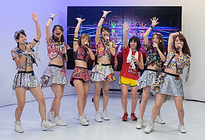 『アップアップガールズ（仮） アイドルが武道館 借りてみた、けど…』より