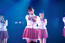 「小嶋陽菜卒業公演」より(c)AKS