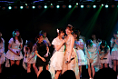 「小嶋陽菜卒業公演」より(c)AKS