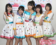 左から橋村理子、中沖凜、吉川茉優、高萩千夏、鍛治島彩