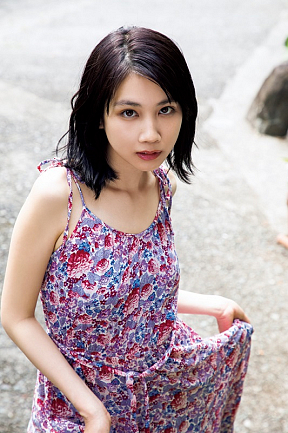 松本穂香　(c)二階堂ふみ／小学館・週刊ビッグコミックスピリッツ