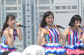 X21。川口ゆりな、末永真唯、田中珠里