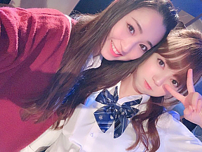 鈴木友梨耶、小室さやか