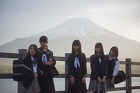 映画『私たちは、』より