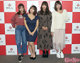 （左から）夏本あさみ・和地つかさ・高梨瑞樹・緒方咲